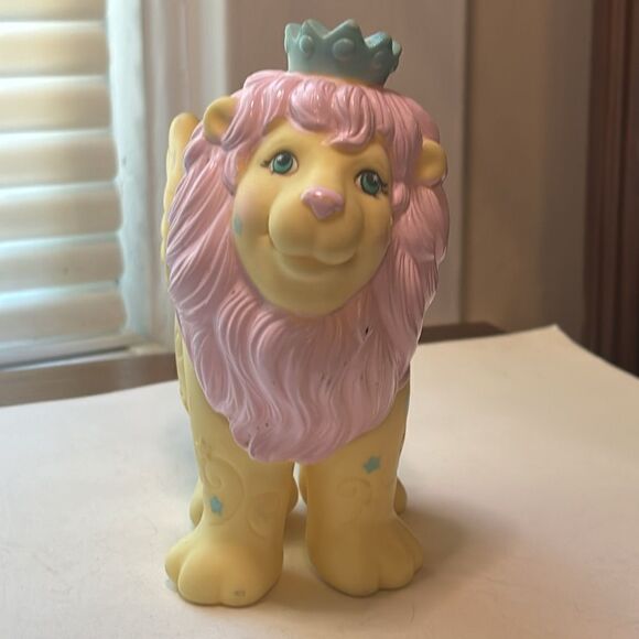 Vintage 1986 Moondreamers Roary Wings and Crown Hasbro Toys Collectible Figure - Picture 2 of 7